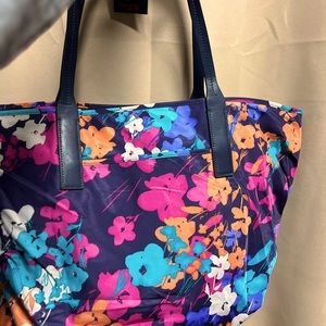 Tumi tote